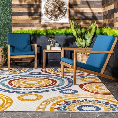 NuLOOM Micki Intricate Circles Indoor/Outdoor Patio Area Rug 7 NuLOOM Micki Intricate Circles Indoor/Outdoor Patio Area Rug - Image 7