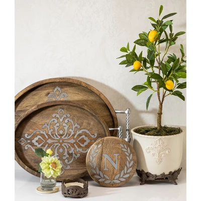 GG Collection Cream Stoneware Planter On Metal Acanthus Leaf Base. 2 GG Collection Cream Stoneware Planter On Metal Acanthus Leaf Base. - Image 2