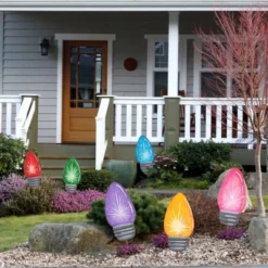 Round Top Collection Merry & Bright Md Yard Bulbs - 6 Yard Stake 32.5 Inches - Christmas Yard Stake - C21022 - Metal - Multicolored